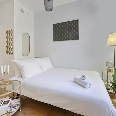 Moderne A Proche Arena Bercy 巴黎