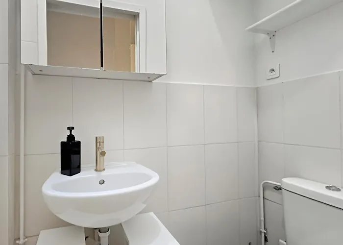 Moderne A Proche Arena Bercy Apartman *