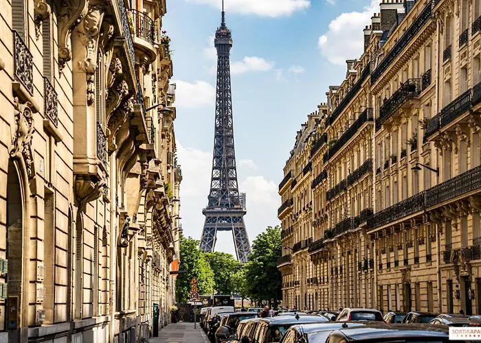 Moderne A Proche Arena Bercy * Paris